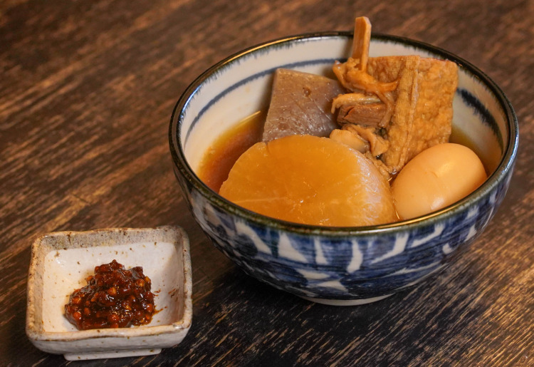 蕎麦出汁おでん 料理長おまかせ5種